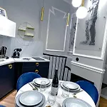 Palais Royal - Chez Lucas شقة
