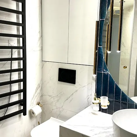 Palais Royal - Chez Lucas Daire Paris