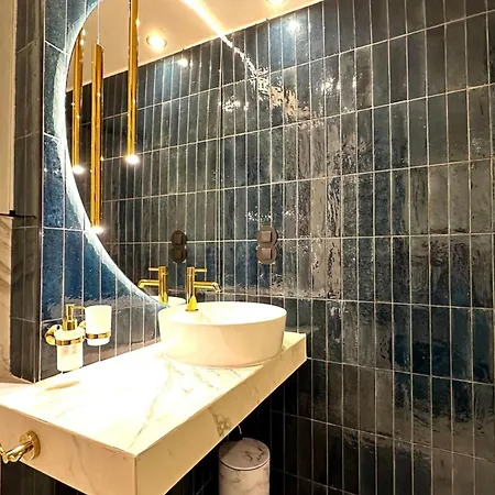 Palais Royal - Chez Lucas *