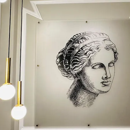 Palais Royal - Chez Lucas * Paris